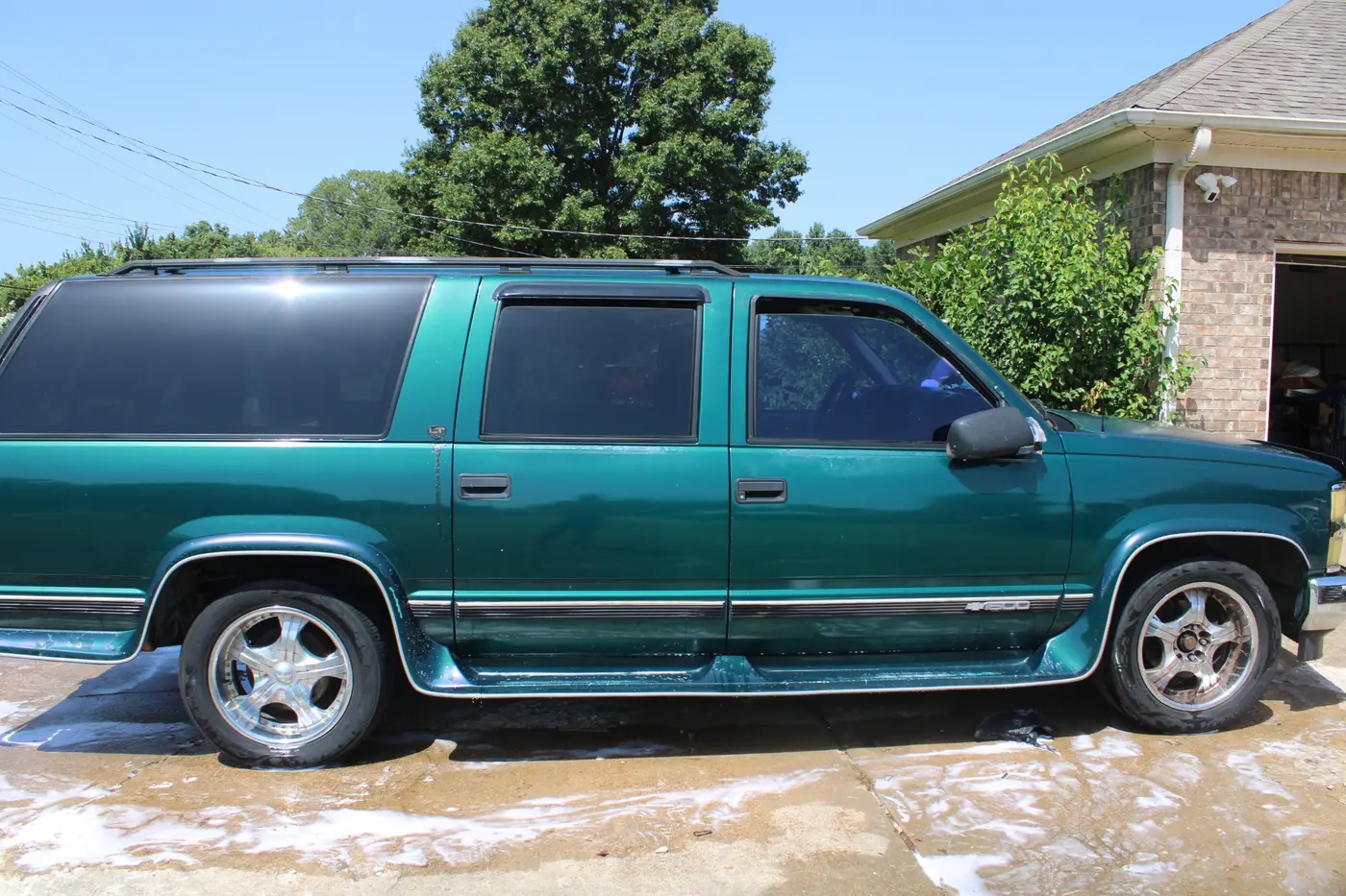 Ivy, the Onyx work Suburban